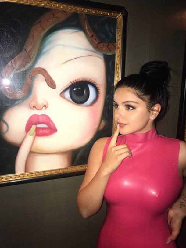 Ariel Winter in Latex Dress Nipple are visible