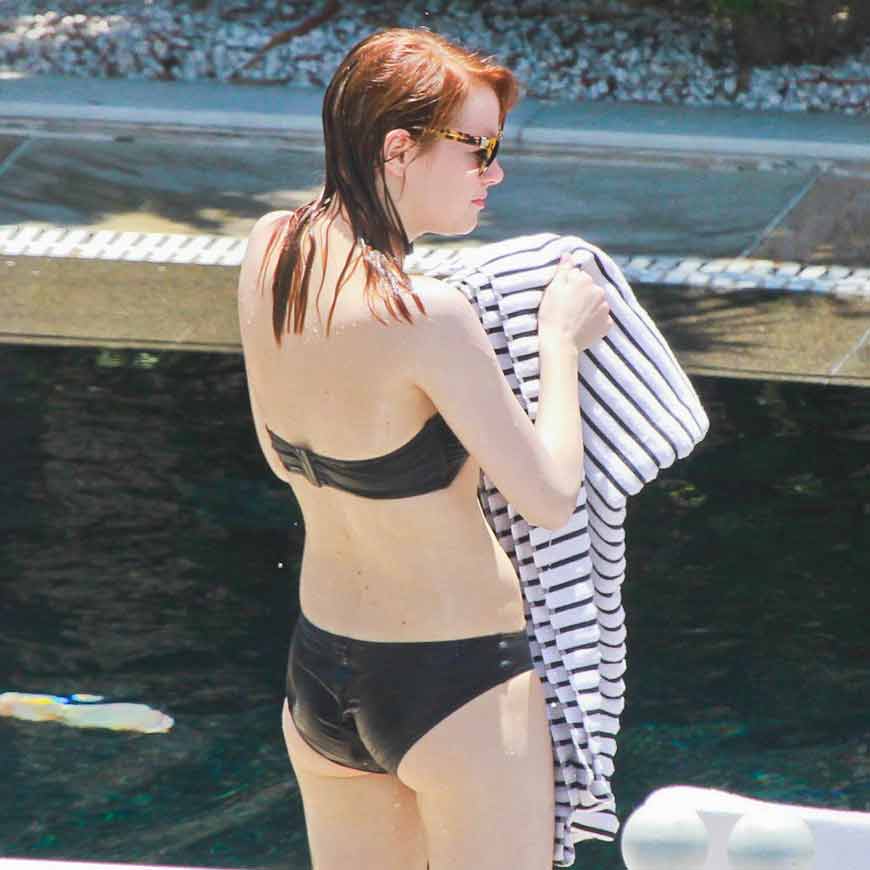 Emma Stone Hot Ass in Bikini