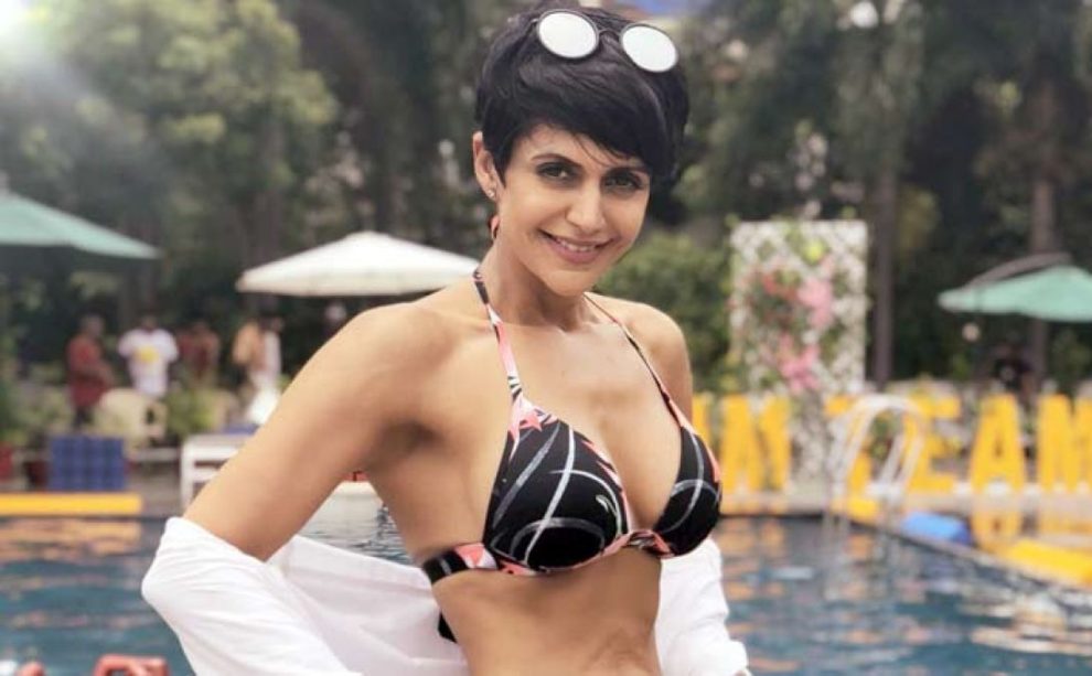 Mandira Bedi Bikini Pictures Hottie Mandira Bedi Bikini Photos Will