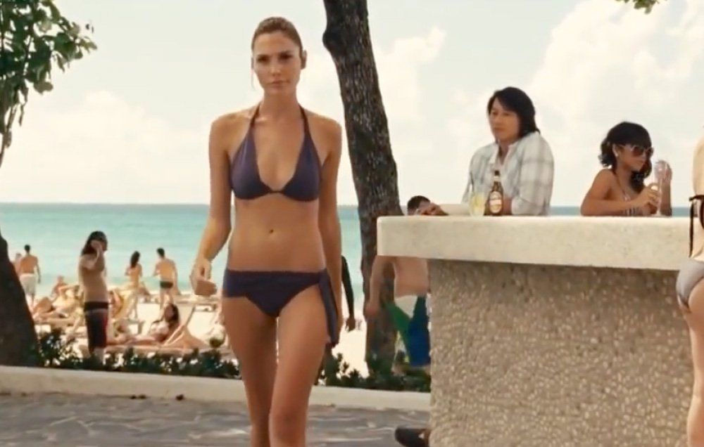 usa-actress-gal-gadot-in-bikini-from-fast-and-furious