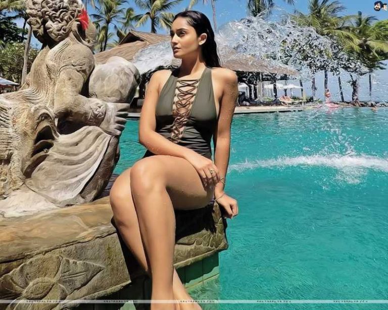 Hot Sexy Tridha Chaudhary Bikini 50 Collection In Two Piece Sexy Nangi Babe 