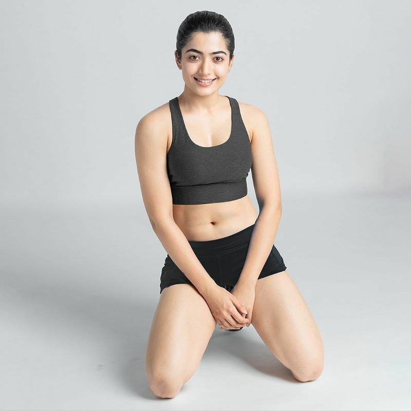 Pushpa-movie-actress-Rashmika-mandanna-hot-photos-posing-in-yoga-shorts