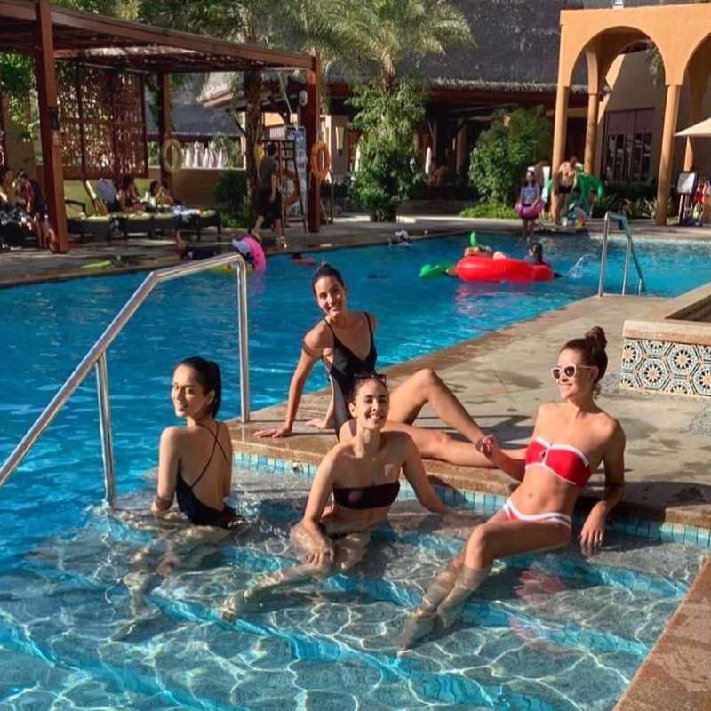 modelling-days-manushi-chhillar-bikini-swimwear-in-pool-having-fun-with-other-model